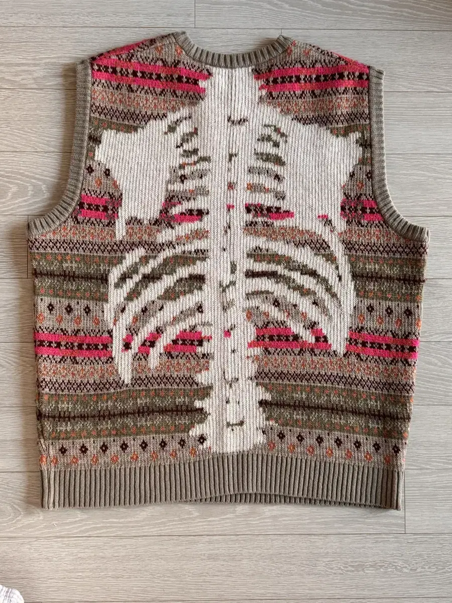 Capital Bone Knit Vest Size 3 (L)