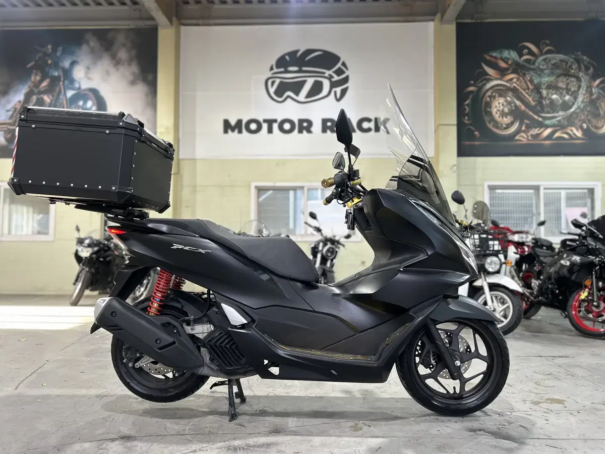 혼다 PCX125 ABS 22년 3천KM 2CH블박 무사고 풀옵션 신차급