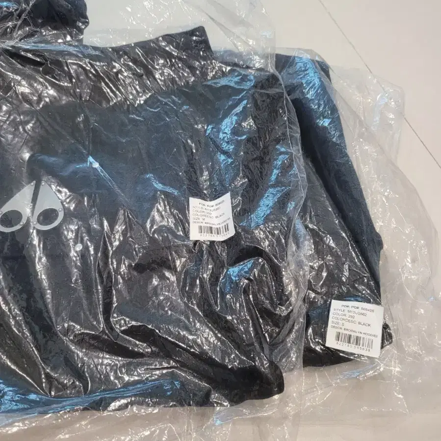 새상품 무스너클 브루클린 후드티셔츠  가슴로고  S, M 판매