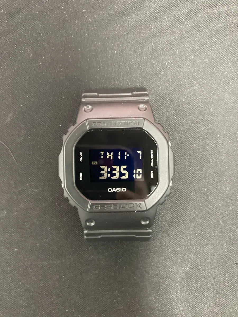 G-SHOCK DW-5600BBN-1DR 올블랙 판매합니다