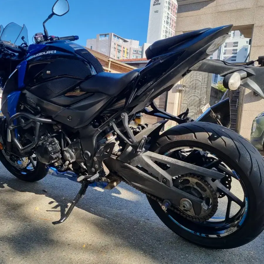 엔진좋은 스즈끼 GSXS750 중고 판매합니다