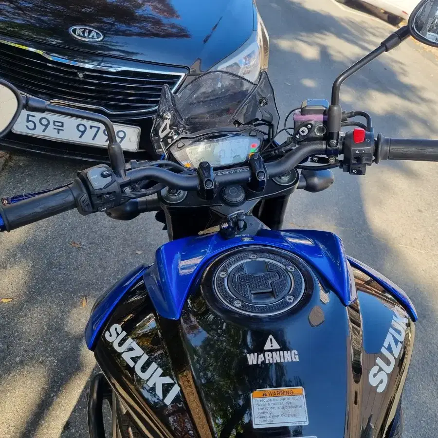 엔진좋은 스즈끼 GSXS750 중고 판매합니다