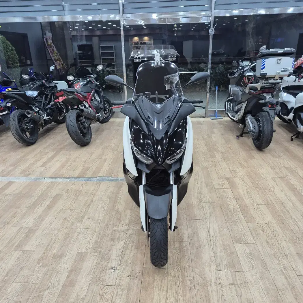 2023년 YAMAHA XMAX300 판매합니다.