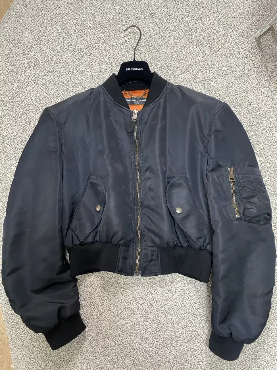 [ L ] Balenciaga Cropped Bomber