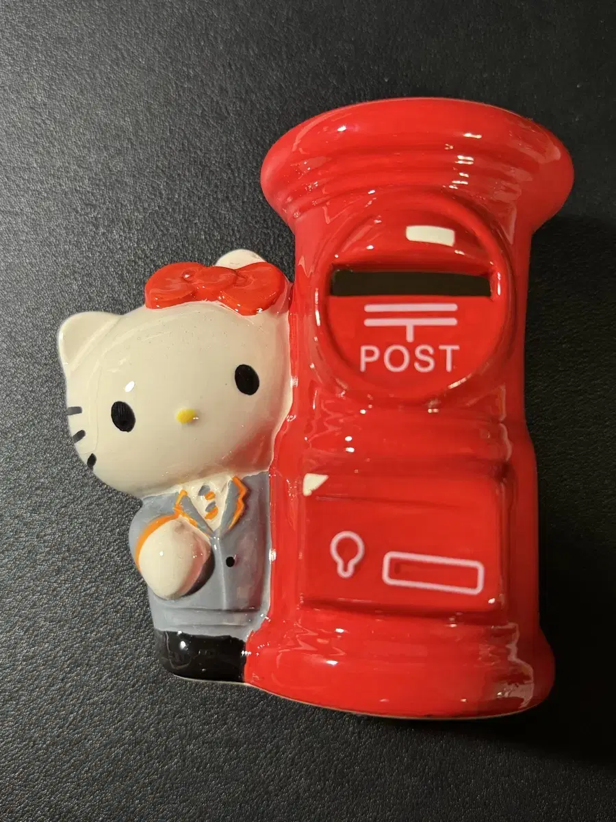 Sanrio Hello Kitty Vintage Classic Mailbox Piggy Bank Figures