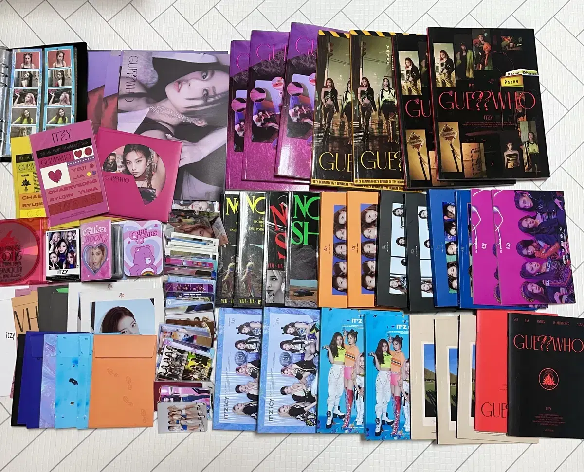 Bulk ITZY merch sell (I sell them separately)