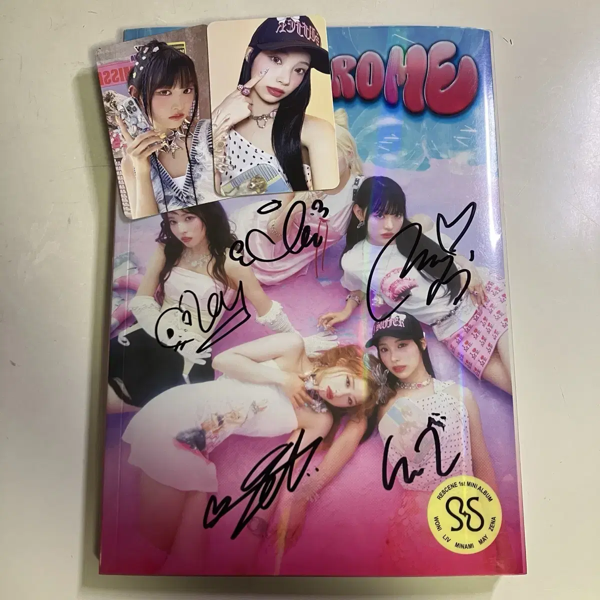 Lysanne sign album