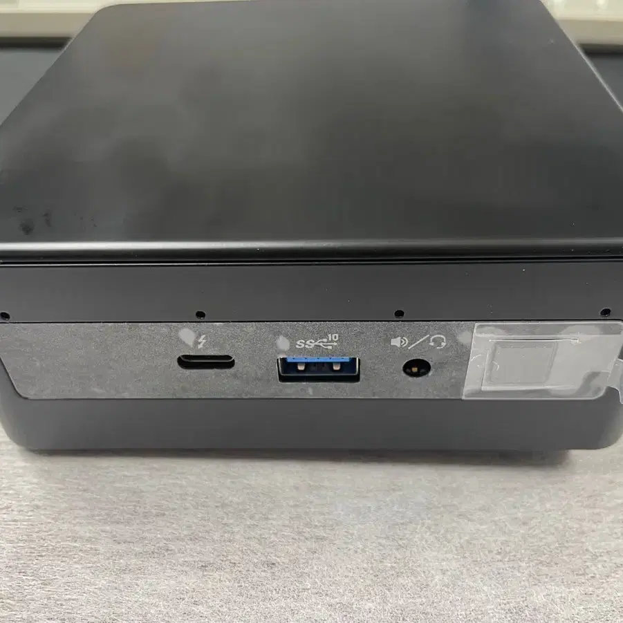 인텔 NUC 11세대 i5 (NUC11PAHi5000)