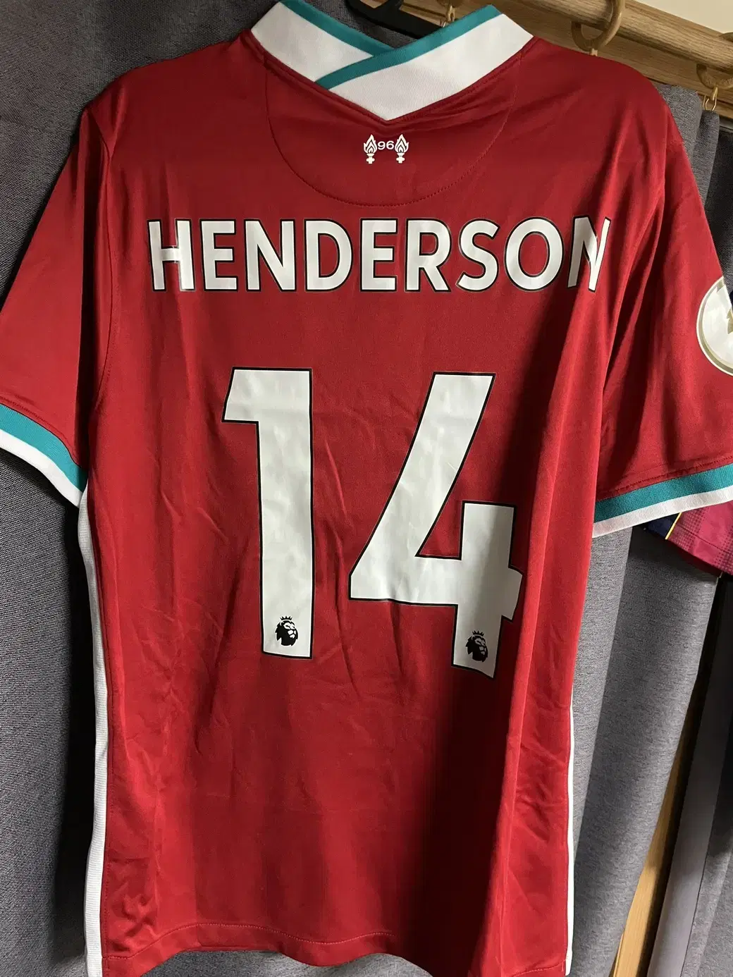 M/Reproduction) 20-21 Liverpool home shirt Henderson/EPL title patch for sale