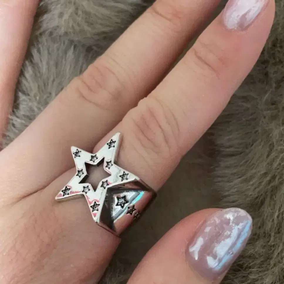 사우다지클럽 star cubic ring