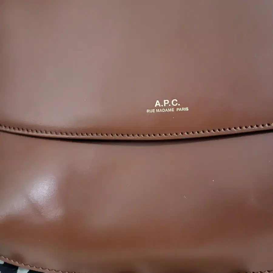 A.P.C 아페쎄 사라 숄더백