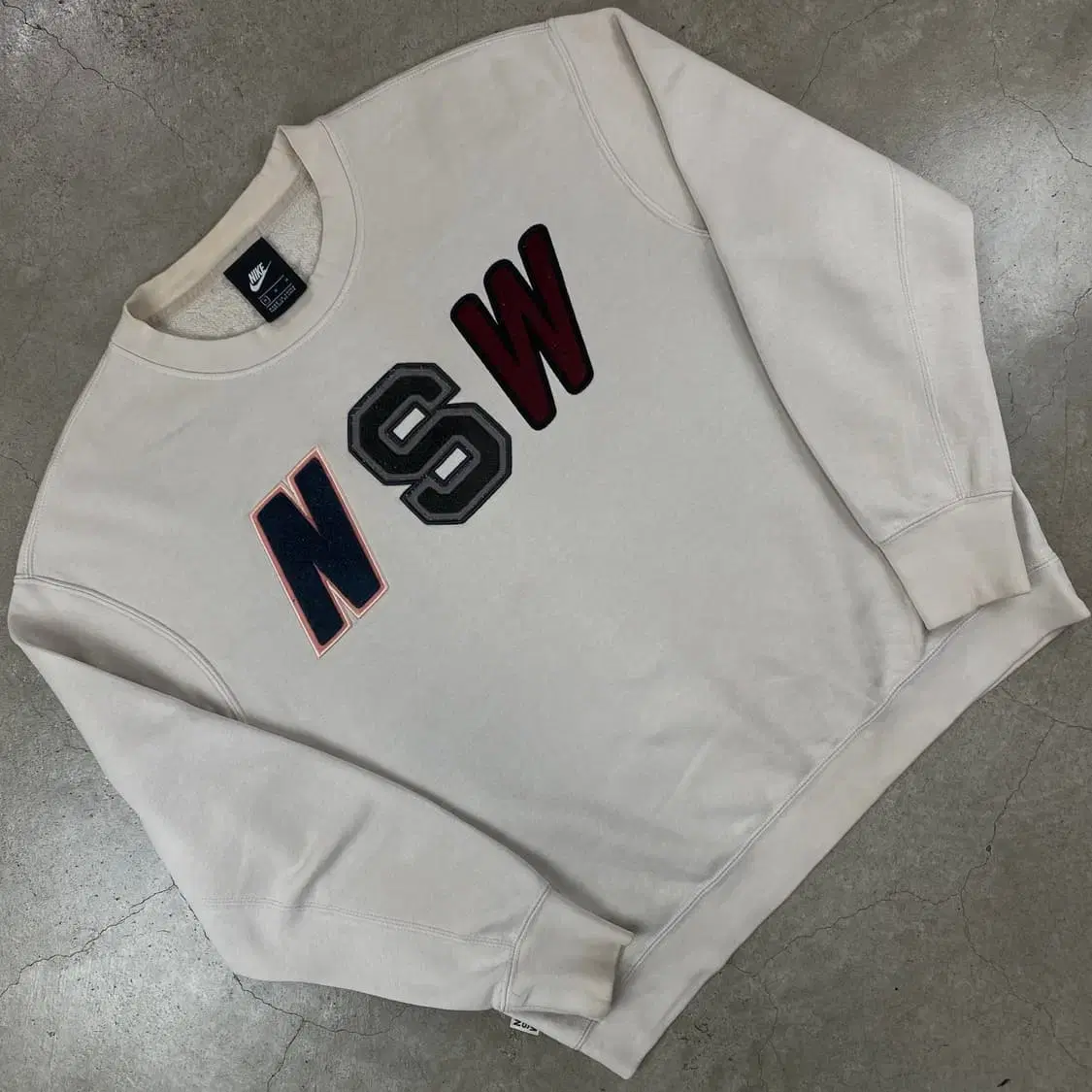 Nike NSW Logo Sweatshirt