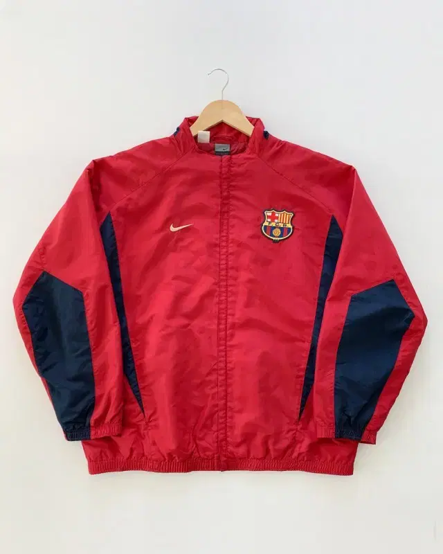 L Nike Barcelona Windbreaker PN1807