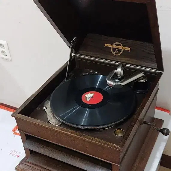 Columbia Phonograph