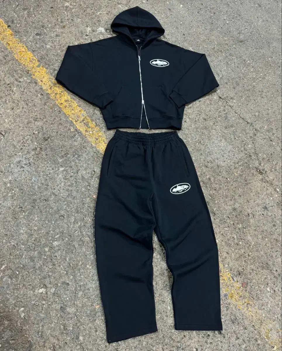 Corteiz tracksuit black Corteiz tracksuit black