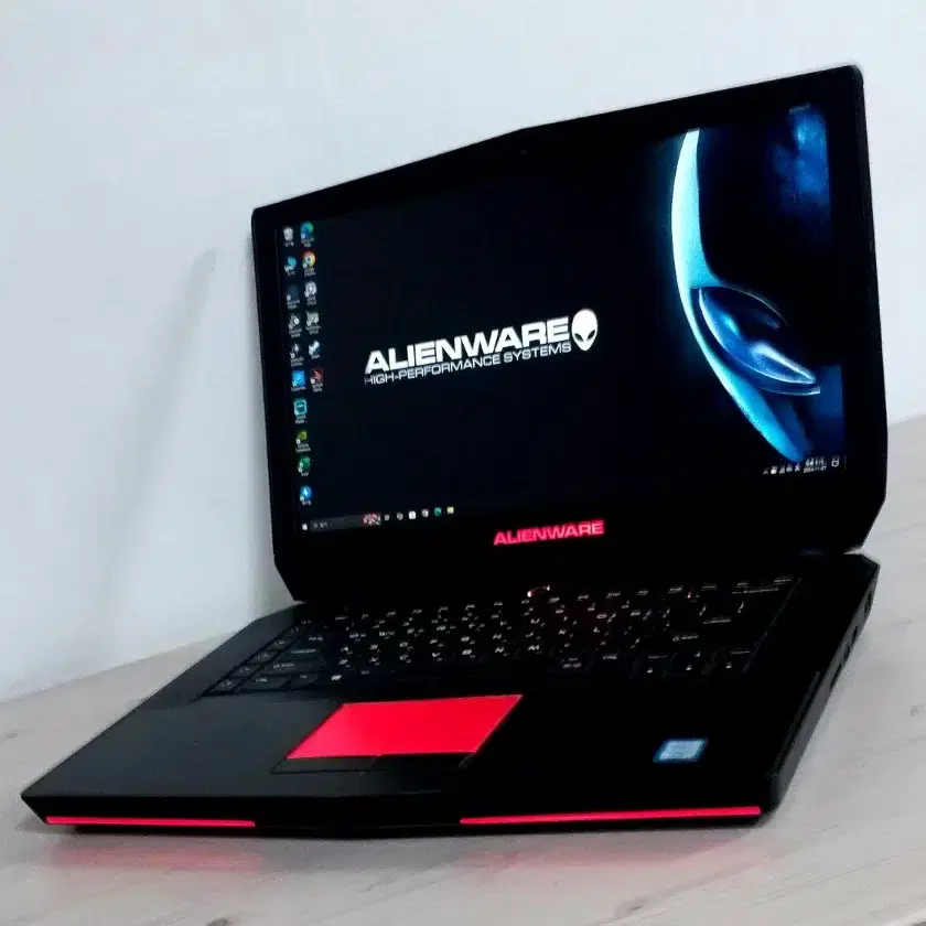 DELL ALIENWARE 15 / i7-6820HK / GTX980M