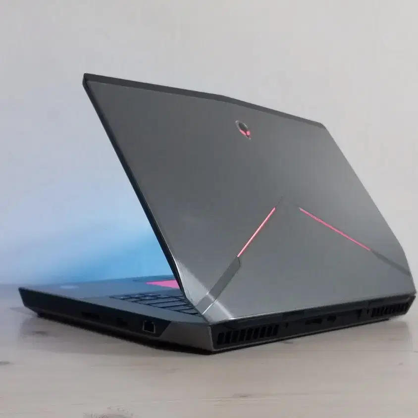 DELL ALIENWARE 15 / i7-6820HK / GTX980M