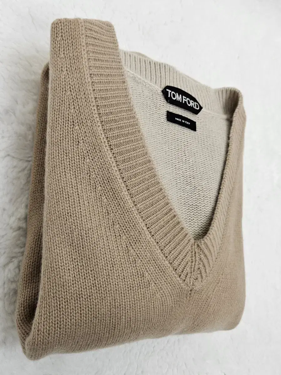 Tom Ford Cashmere V-Neck Knit