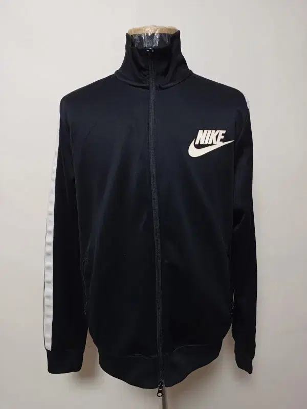 Nike/Men's/Unisex/Jersey/Genuine/Condition A