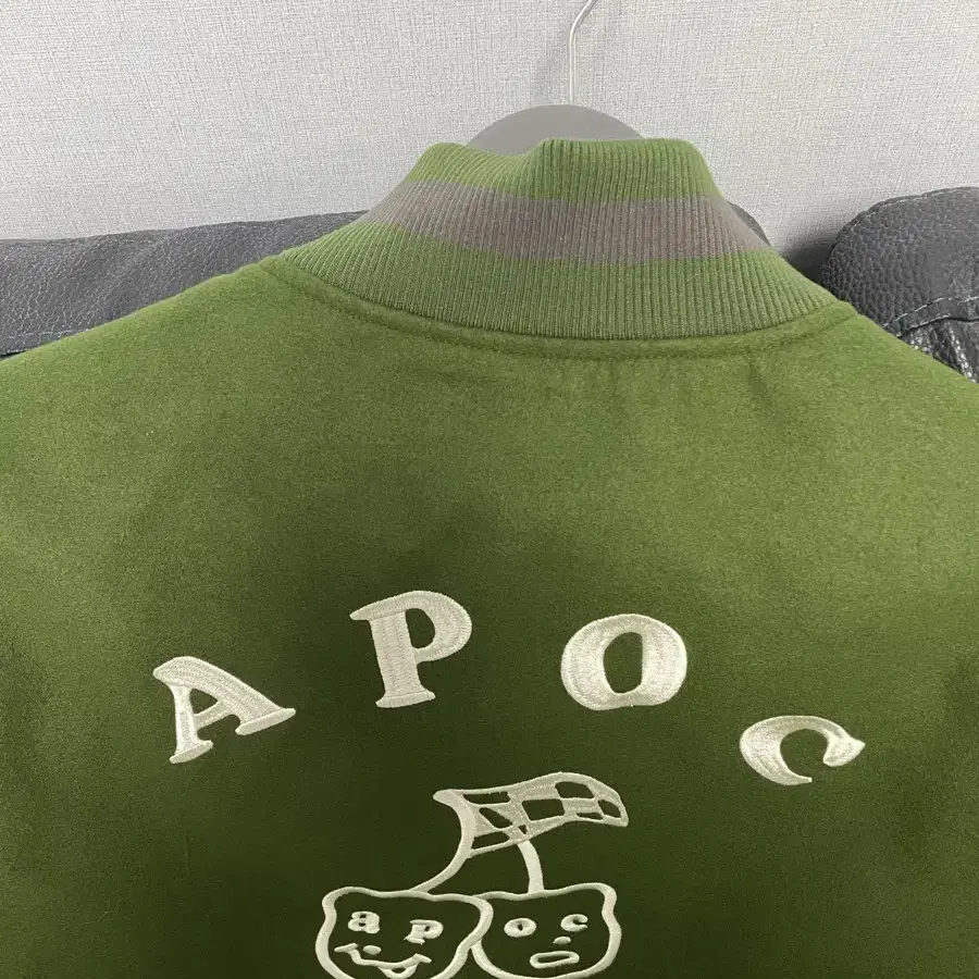 APOC(어피스오브케이크) 바시티 M 새상품 *현재단종