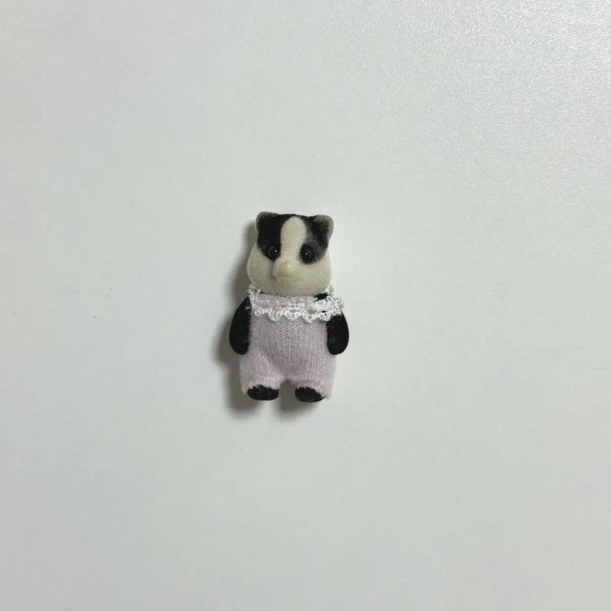 Sylvanian Old Badger Erect Baby