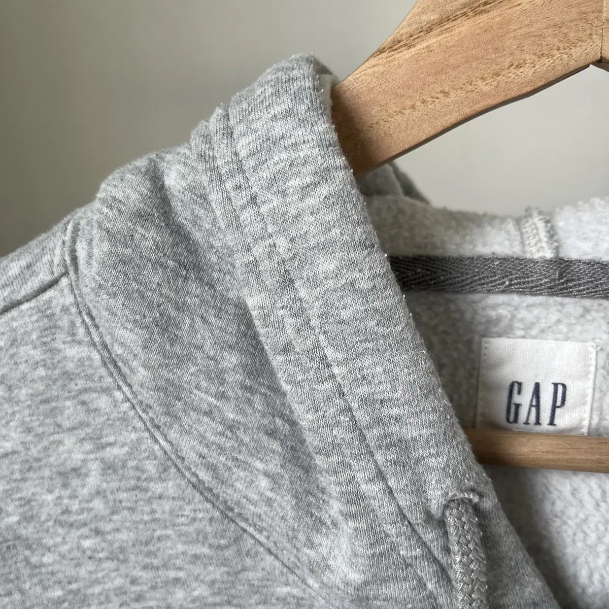 GAP Hoodie Sweatshirt