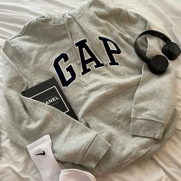 GAP Hoodie Sweatshirt