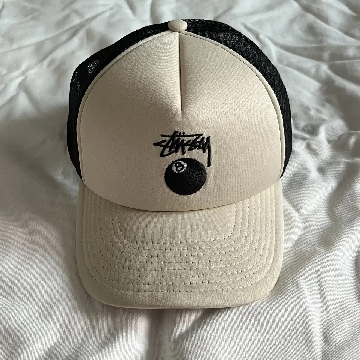 STUSSY " 8 Ball " Trucker Cap