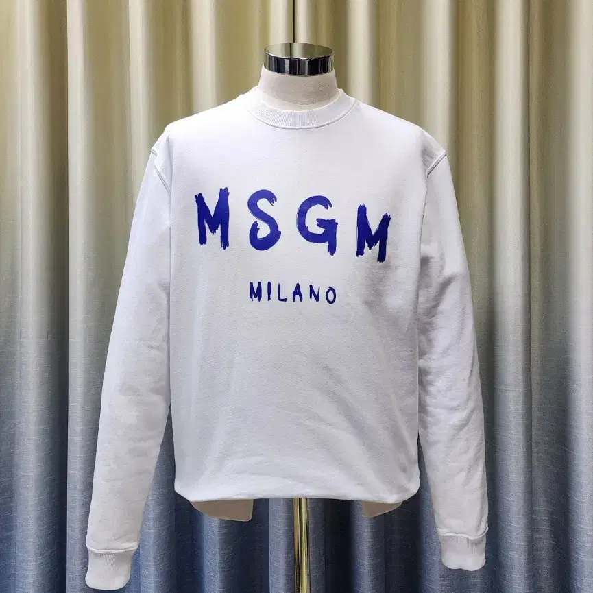 (정품) MSGM 맨투맨 / 22년 출시 / L (100)