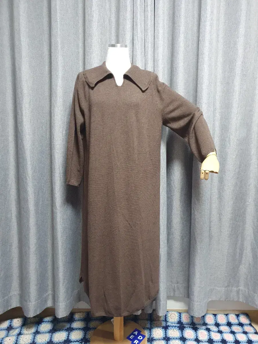 DEEP MOCHA BULLDOG MAXI KNIT ONE-PIECE