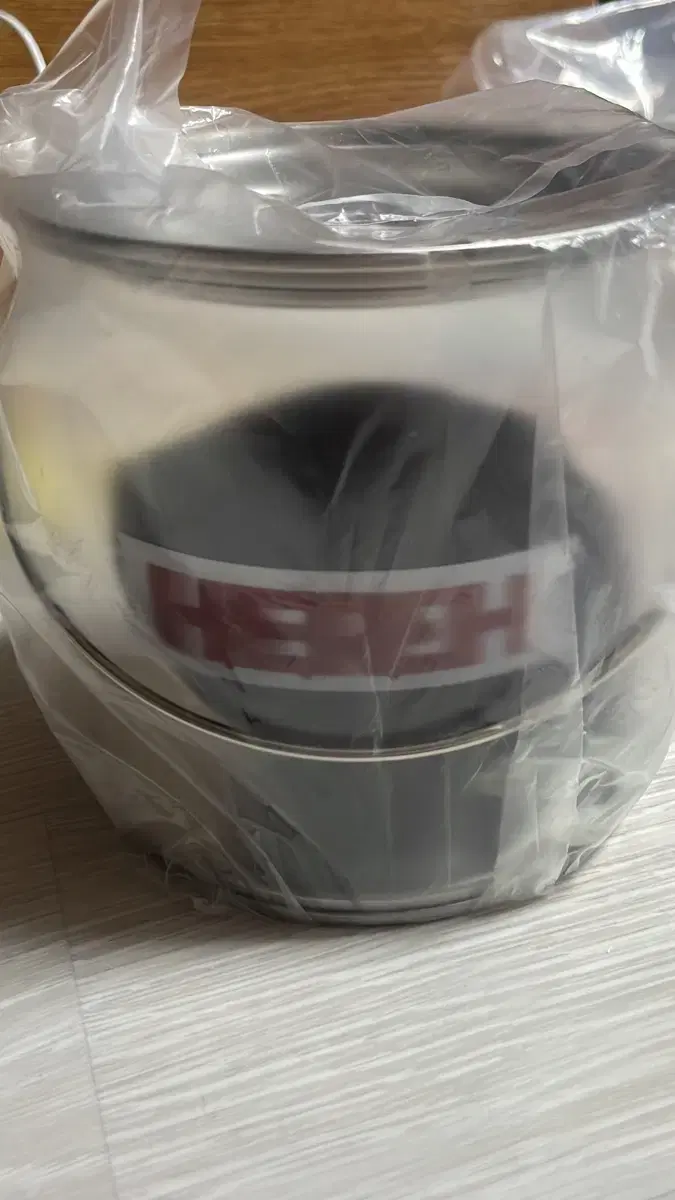 IU Hulkon MD Hat keyring Black (unsealed)