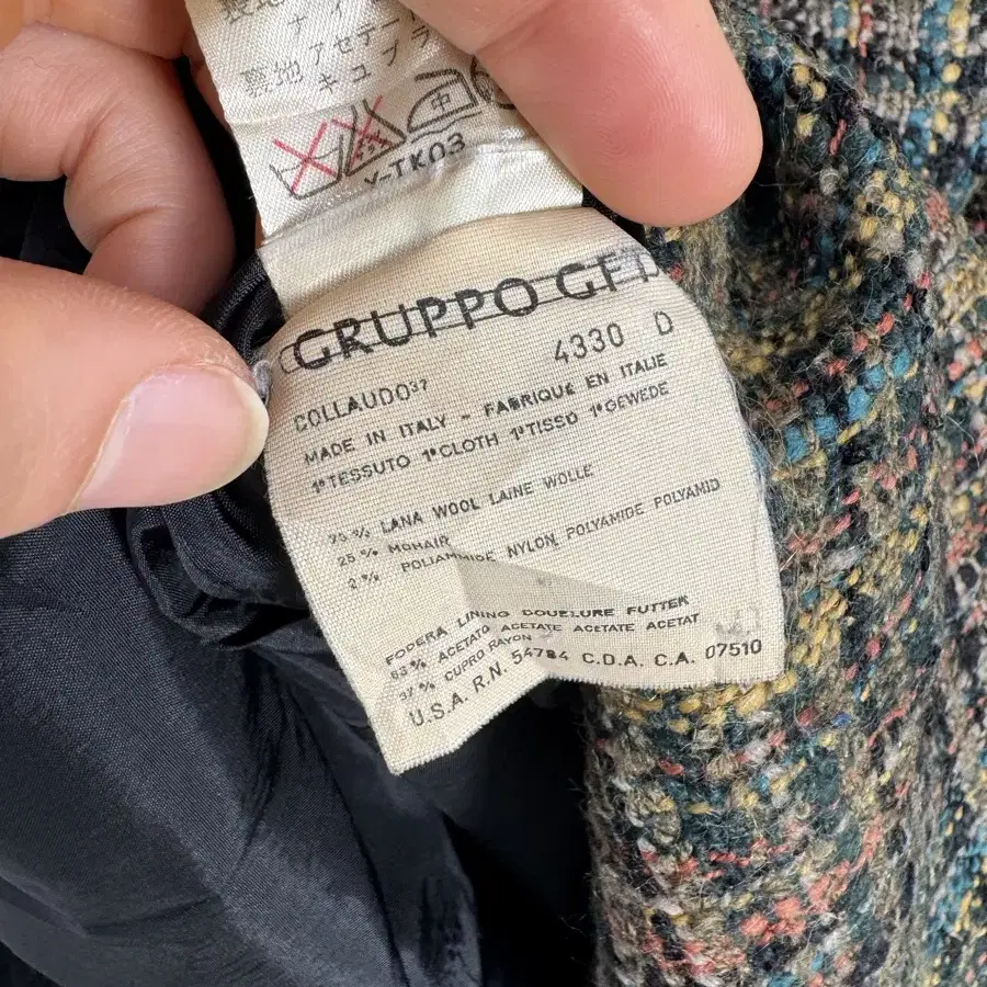 8-90s Dior tweed jacket