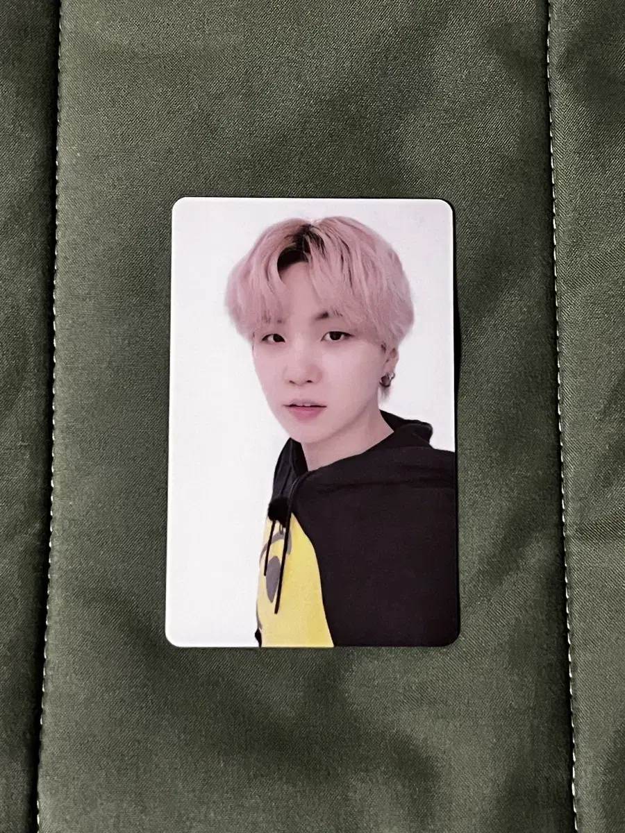 Hybe Insight Museum unreleased photocard yoon photocard