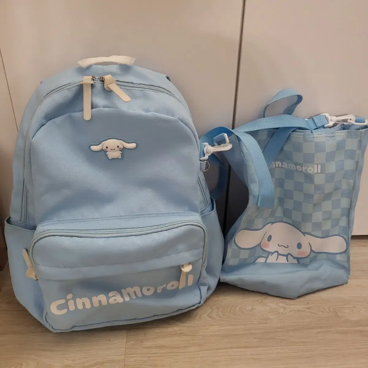 Cinnamon Roll Backpack Set