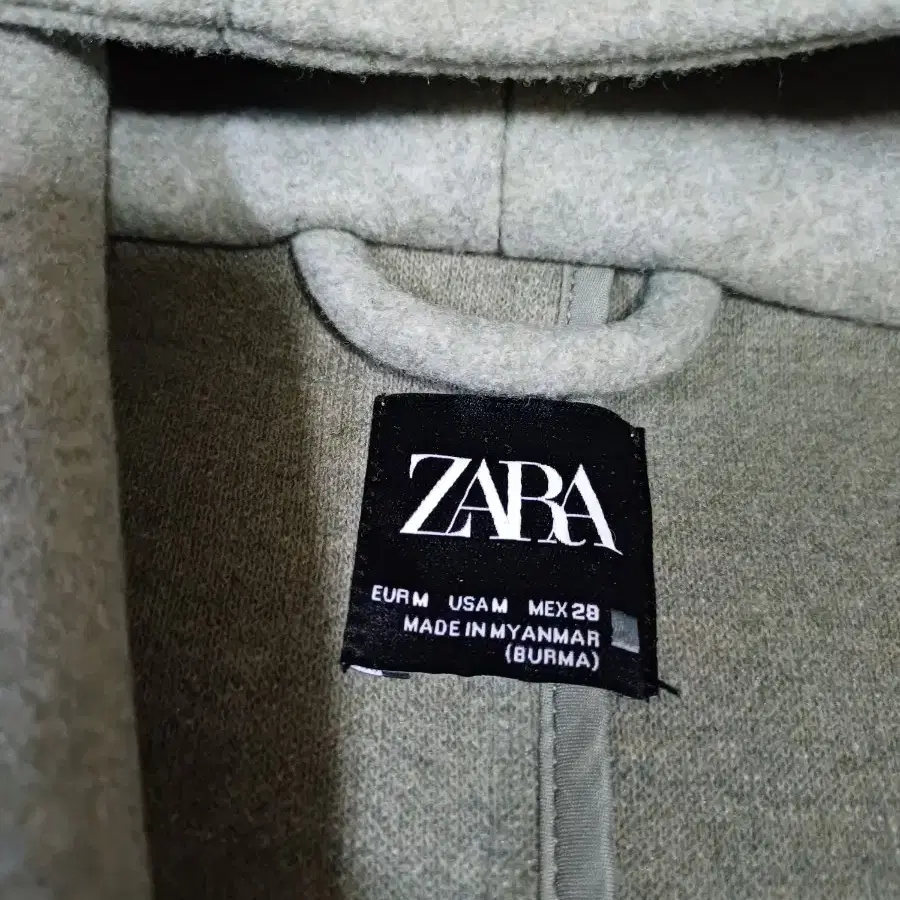 ZARA 데일리룩 프렌치 후드 코트 95 M 여성