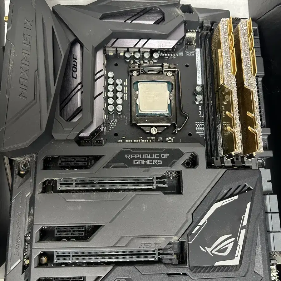 i7- 6700k maximus 메인보드 gskill 64G램