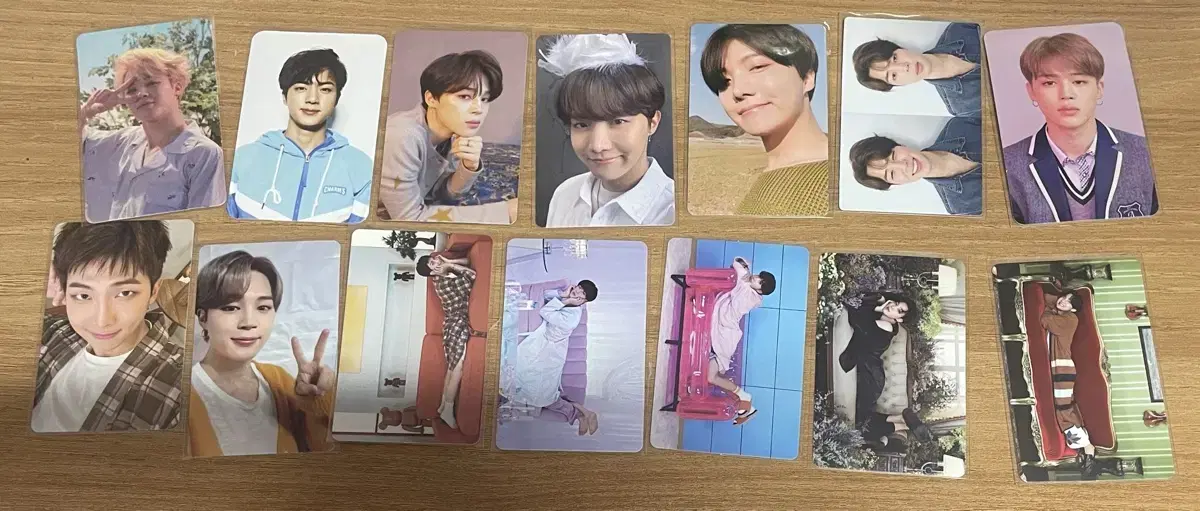 Bangtan album & photocard & postcard (source)