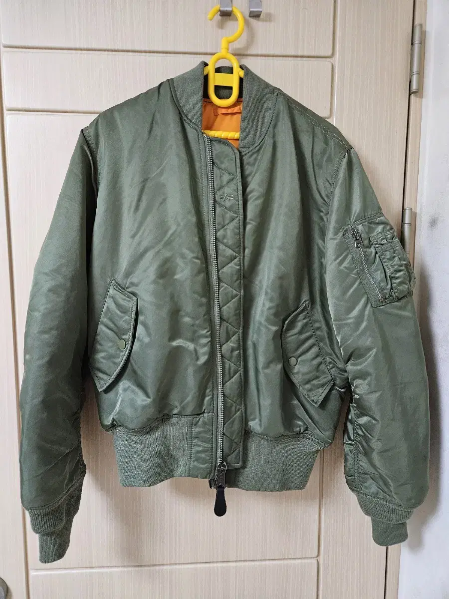 Alpine Industry MA-1 S Regular Fit Sage Green