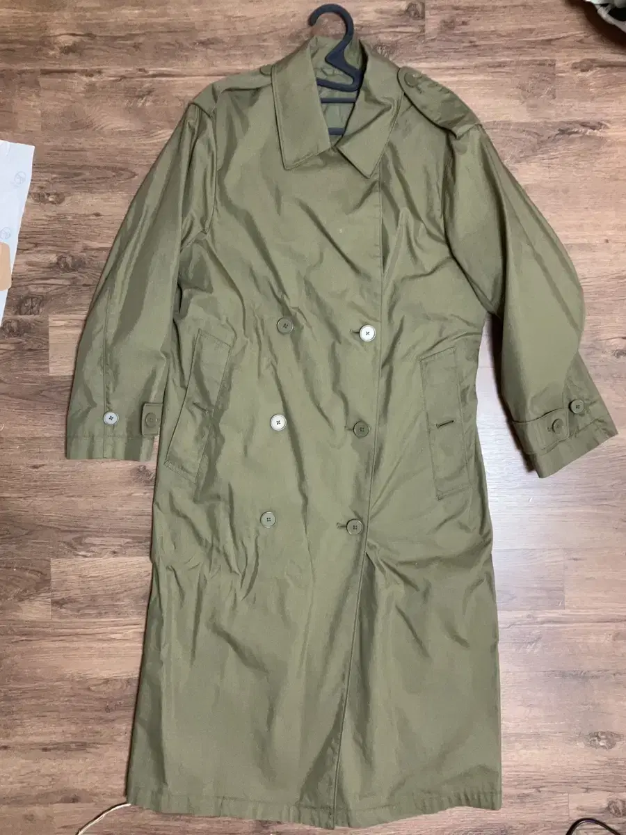 UNIQLOU Trench coat