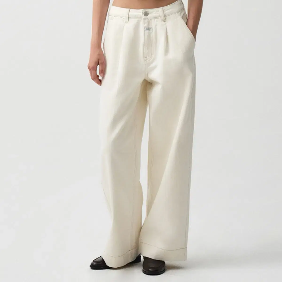 마리떼 W LOW-WAIST TUCK WIDE DENIM PANTS ec