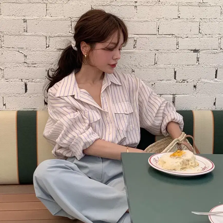 위드아웃썸머 marie shirt 베이지