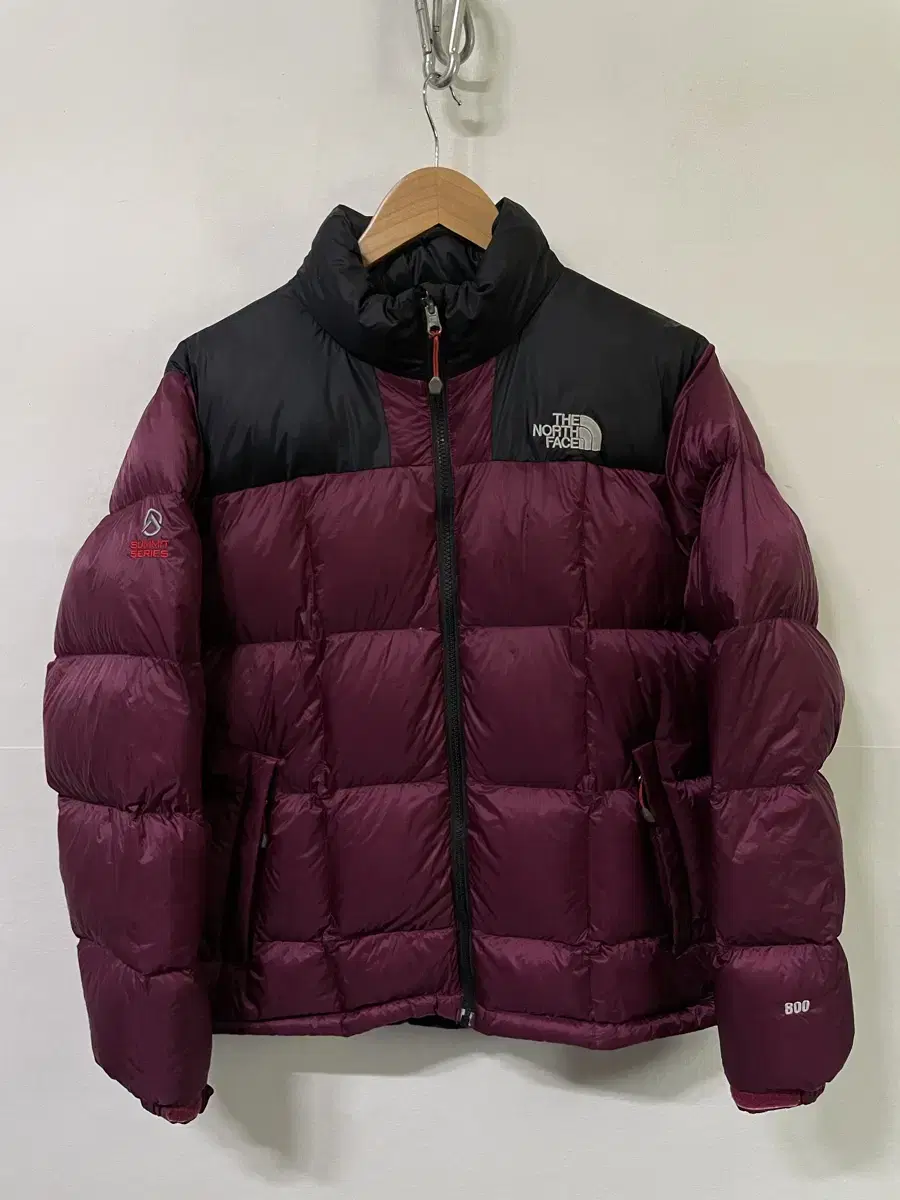 The North Face Roche Nupsy Padded Summit FillPower 800 95-100 Burgundy