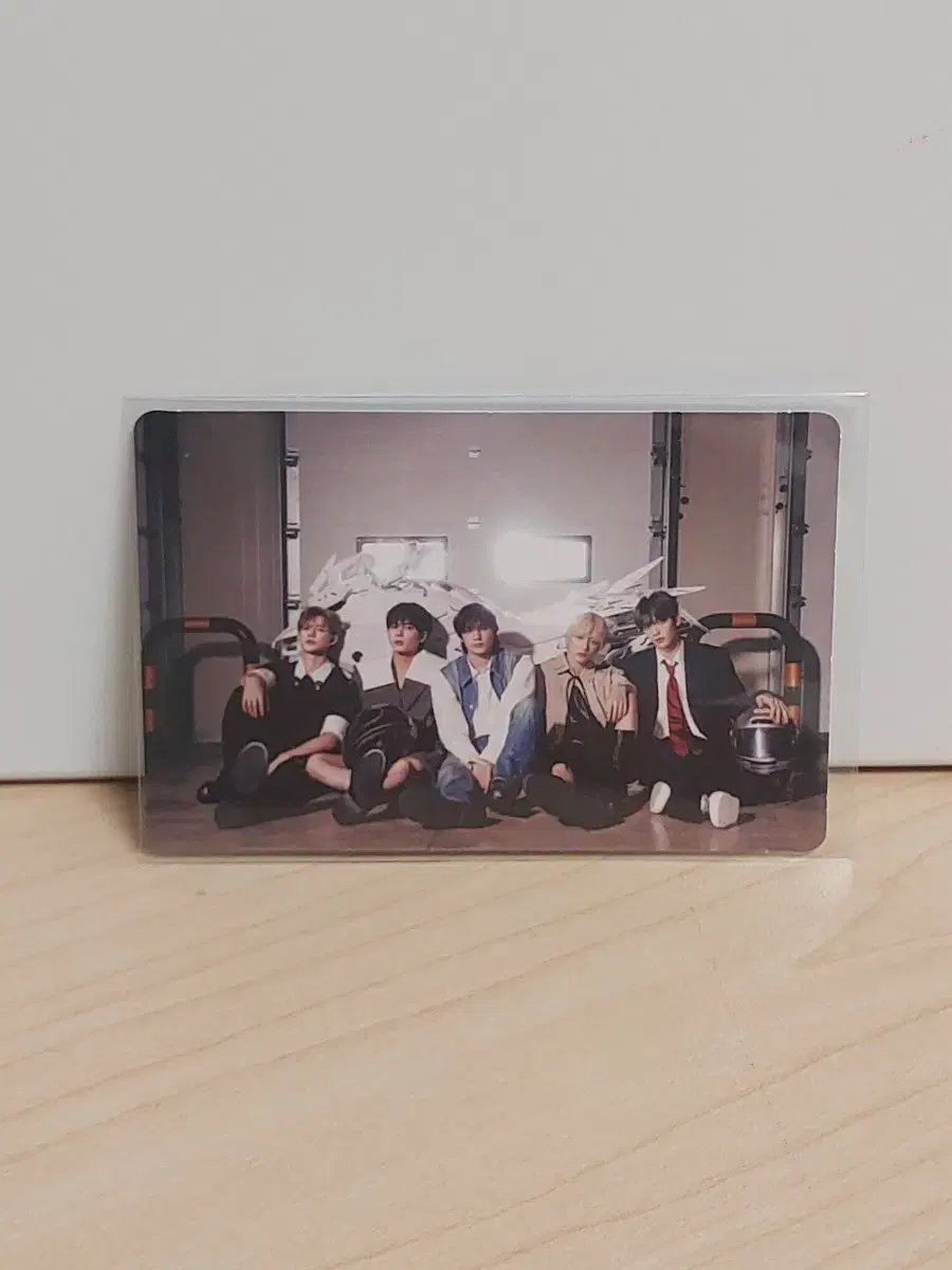 Weverse album Qreal Entities photocard Unused