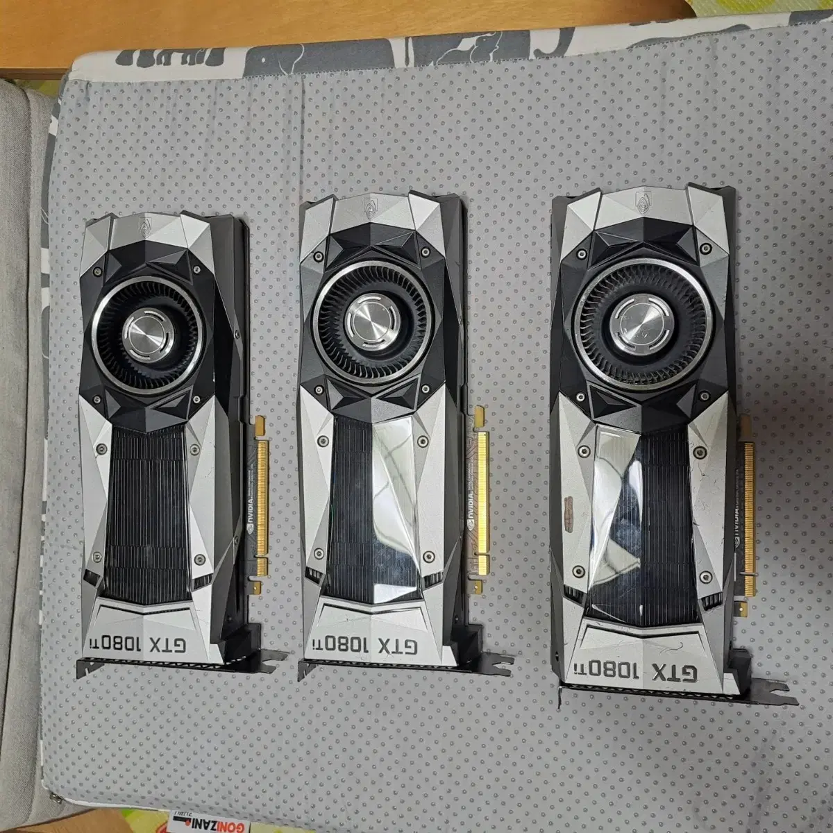 엔비디아 GTX1080TI 11GB 영상편집 렌더링