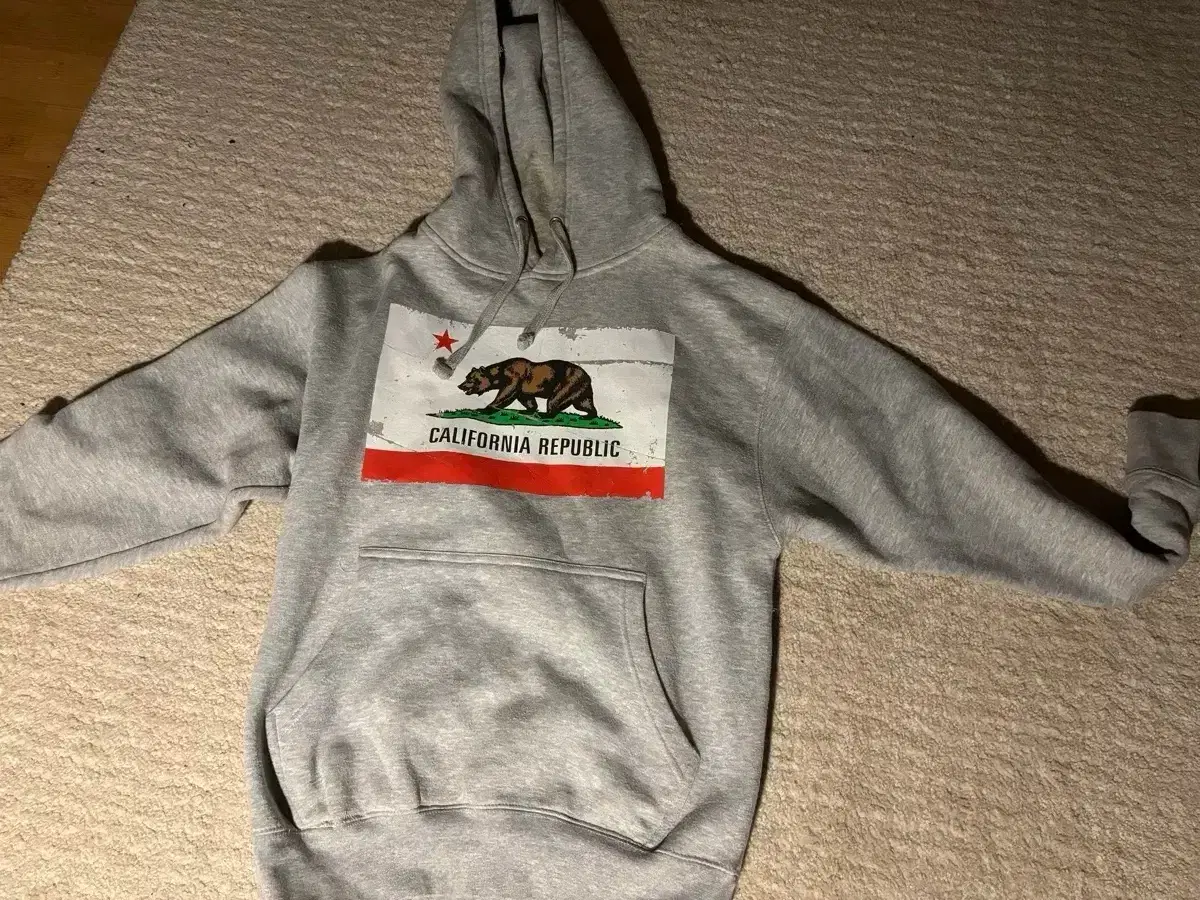 California hoodie size S