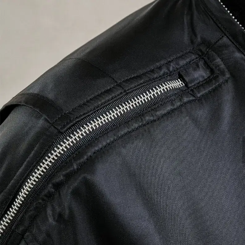 MULTI ZIPPER MA-1 JACKET [BLACK]