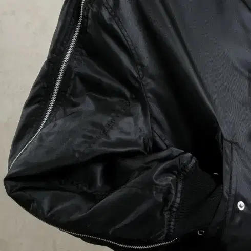 MULTI ZIPPER MA-1 JACKET [BLACK]