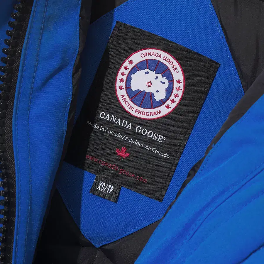 CANADA GOOSE down jacket