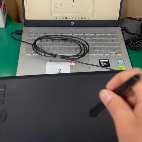 Wacom pth-660