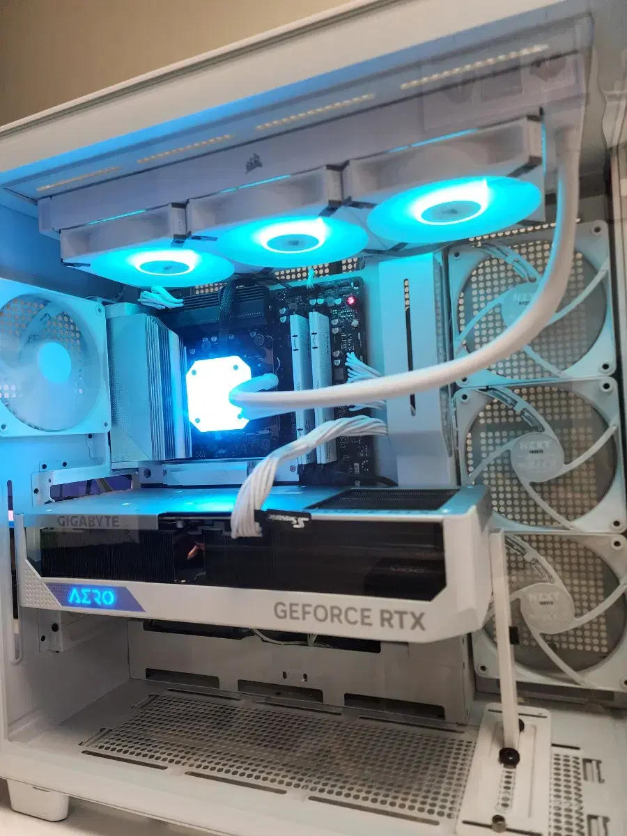 7800x3d 4080 AERO NZXT H9 p41 수냉 고사양 본체